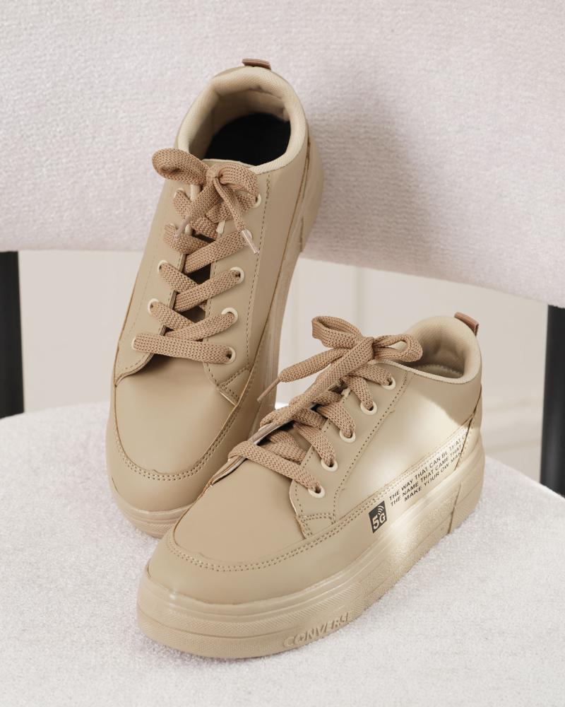 کتونی زنانه آف وایت کد 27151