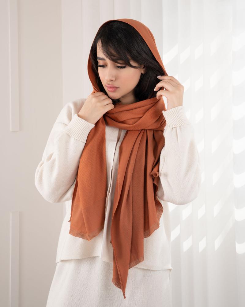 شال پاییزه آجری بهینا کد 25499
