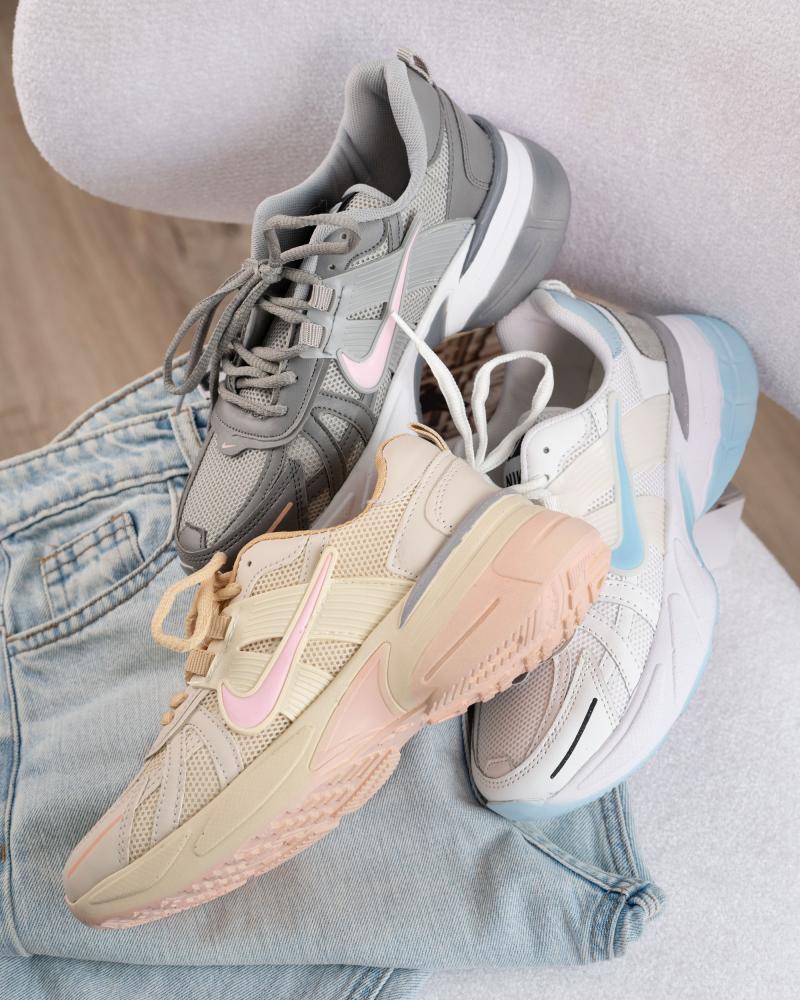 کتونی زنانه V2K کد 25802