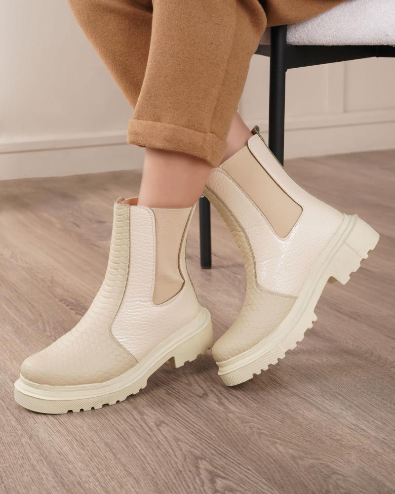 بوت زنانه پروشات کد 25920