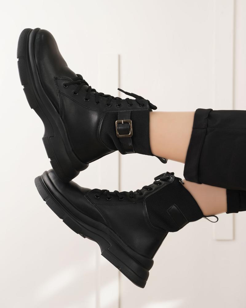 بوت زنانه ساده مشکی کد 26012