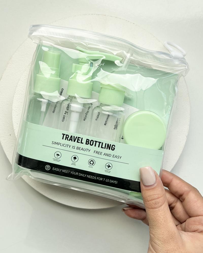 پک آرایشی مسافرتی ( سایز بزرگ ) کد 26008