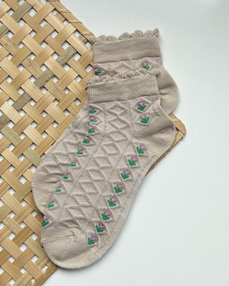 جوراب نیم ساق لوزی ( 8 تا 12 سال ) کد 24950